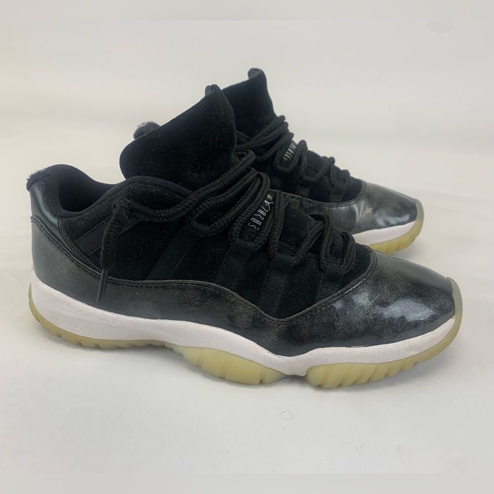 Jordan 11 low ‘Barons’